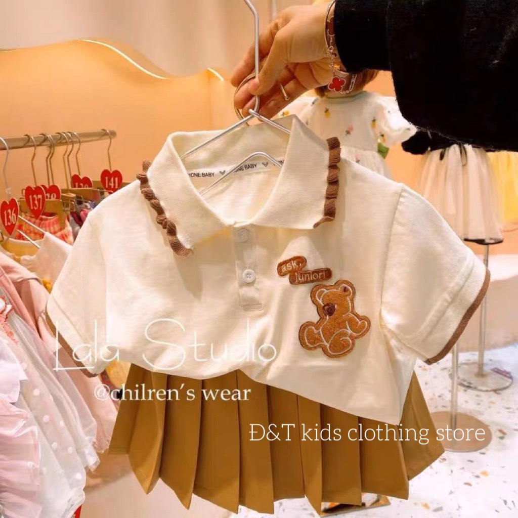 Set áo polo hình chú gấu chân váy kèm lót quần bên trong