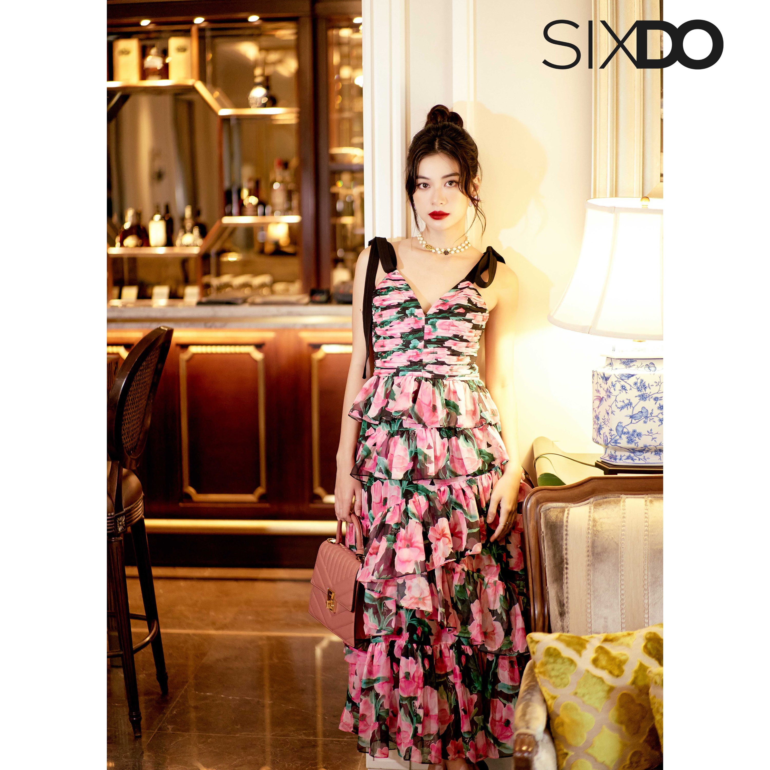 Đầm maxi voan hoa hai dây xếp tầng SIXDO