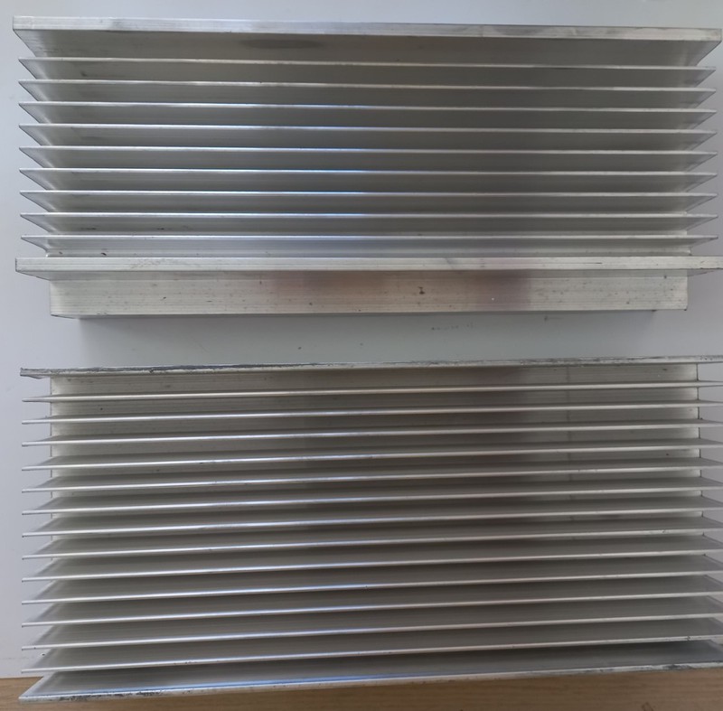 NHÔM TẢN NHIỆT 3U 26 CM - 1 CẶP