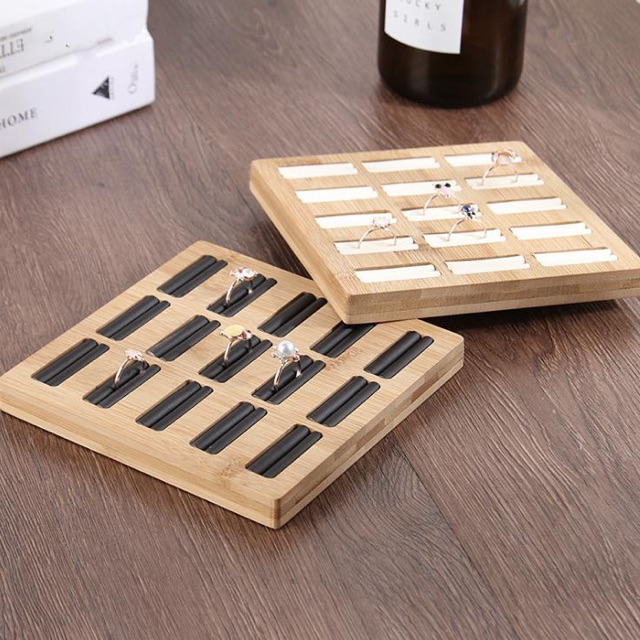 Khay đựng nhẫn bằng gỗ