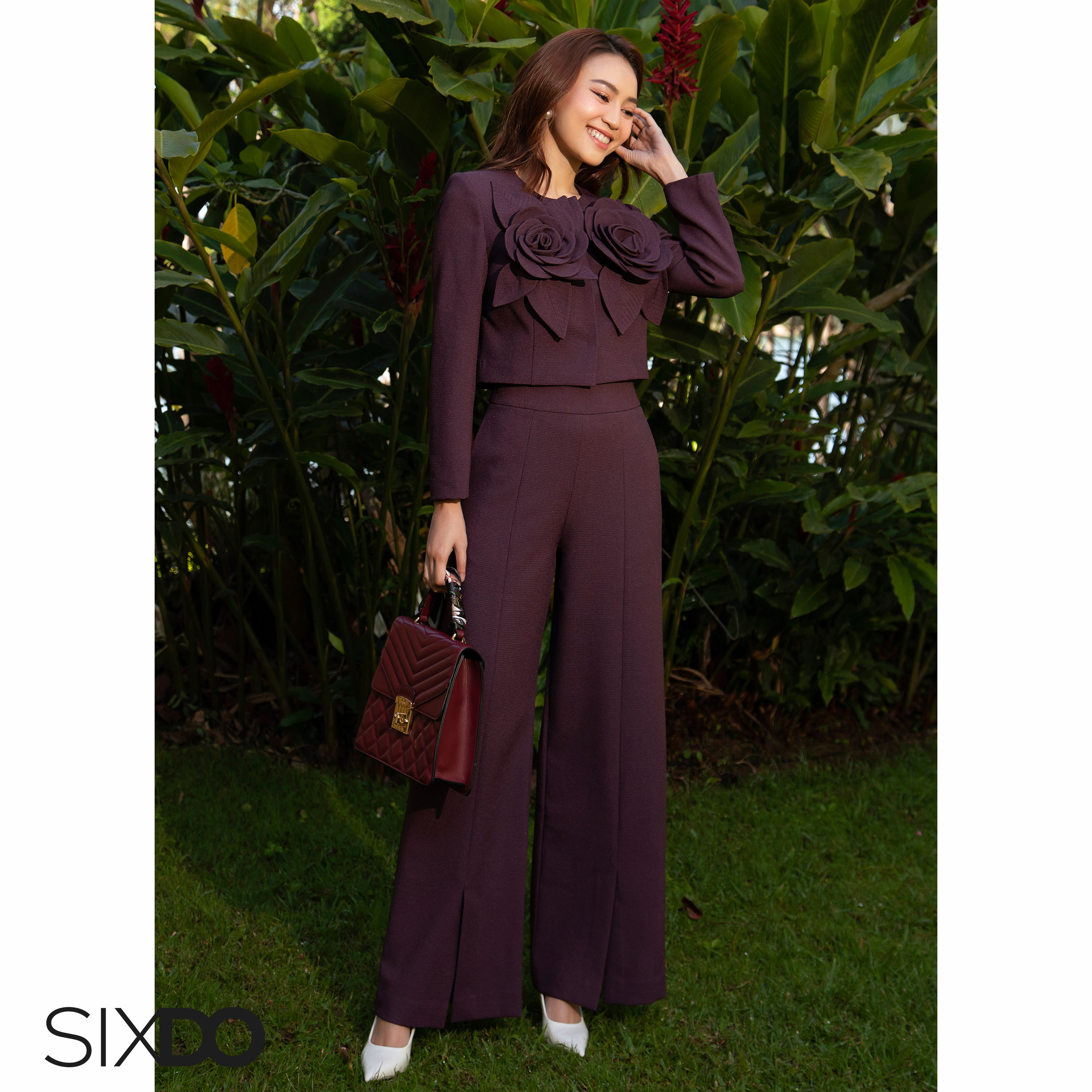 Áo nữ tím dáng lửng phối hoa SIXDO (Dark Violet Cropped Raw Vest With Flower)