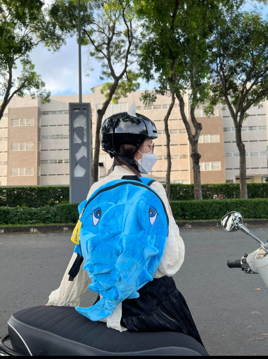 Ba lô khủng long nhiều màu