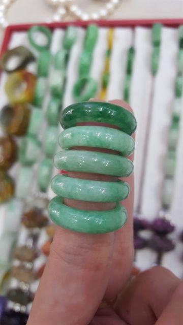 Nhẫn đá ngọc cẩm thạch bản 6 mm thiên nhiên