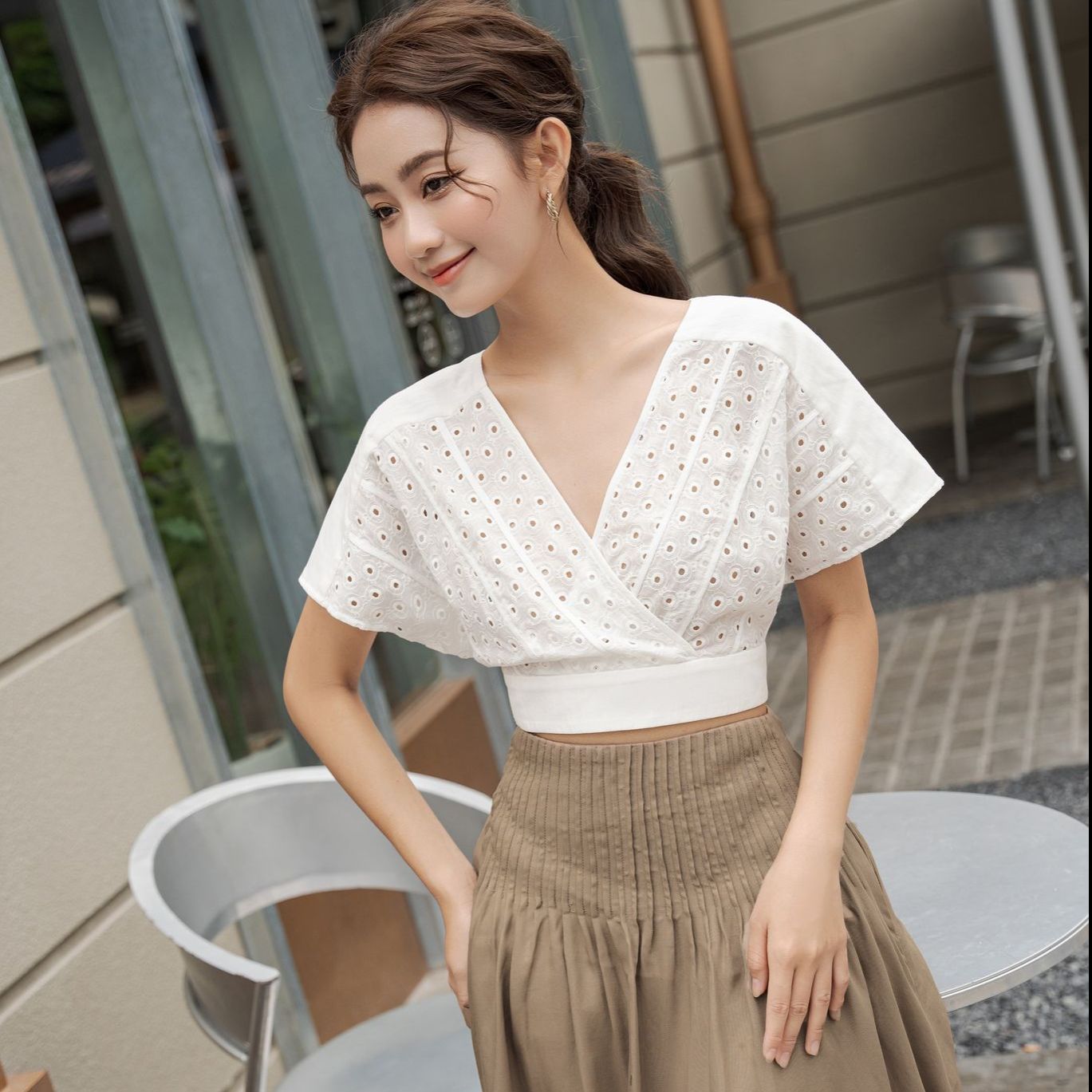 OLV - Áo Aliyah V Neck Top