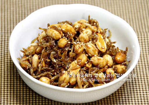 [SHIP HCM] Cá cơm khô AoAo 100g