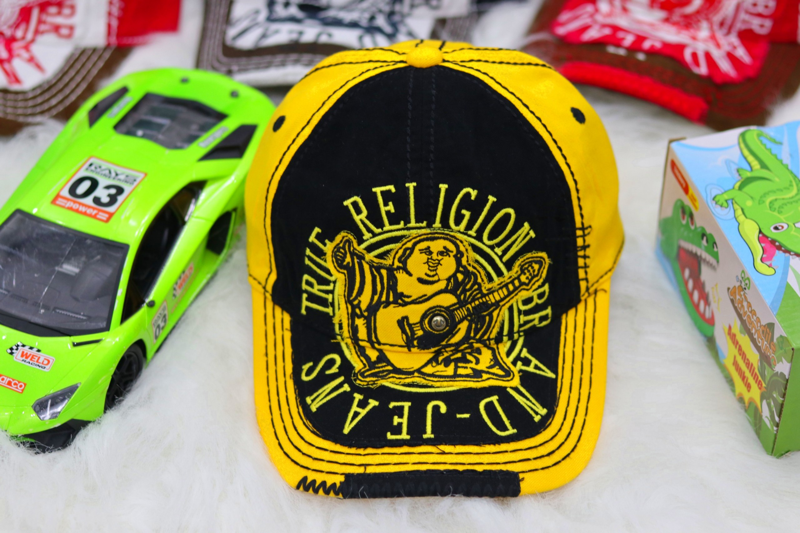 Nón kết ông địa  cầm đàn xuất khẩu (màu vàng )