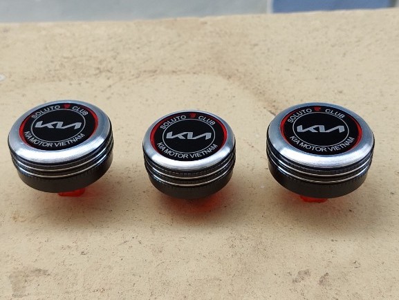 Núm điều hòa xe Kia Soluto-Hàng cao cấp