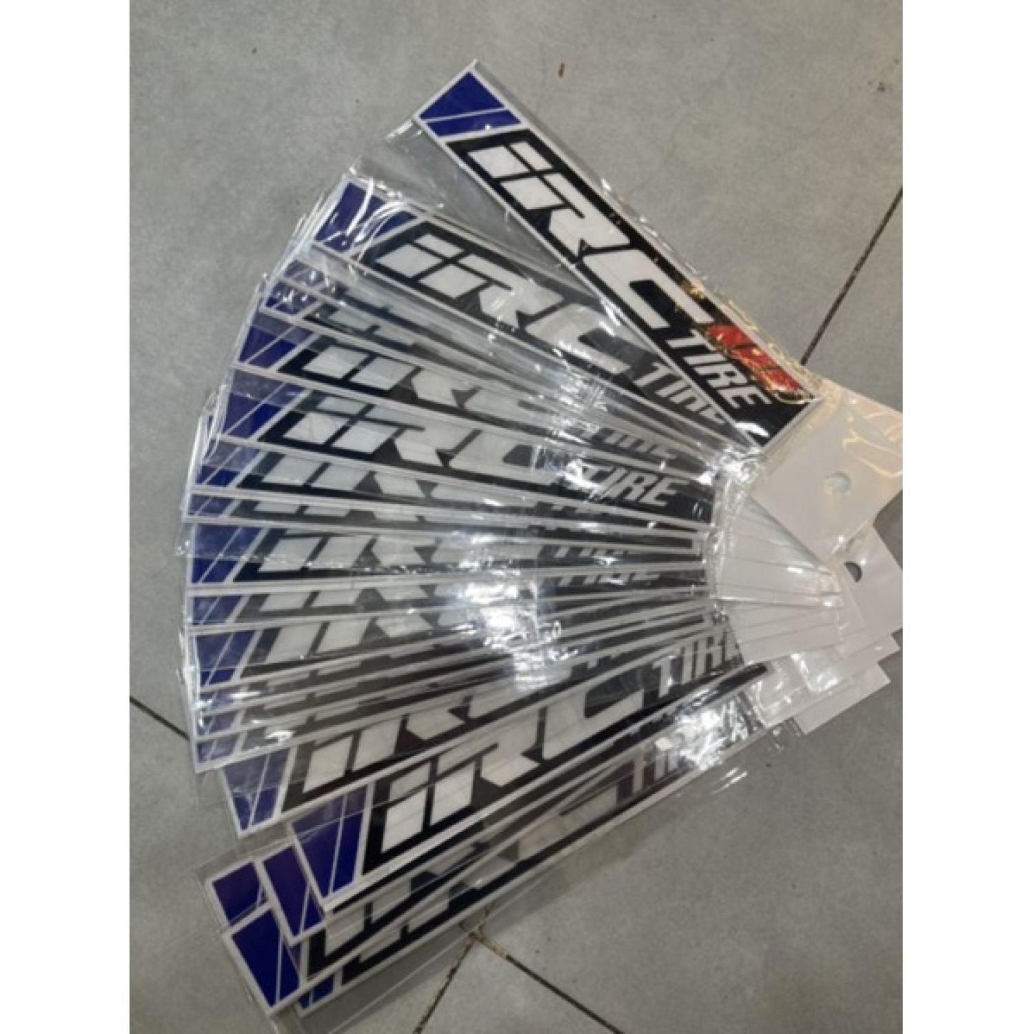 Tem phuộc IRC - 1 Cặp