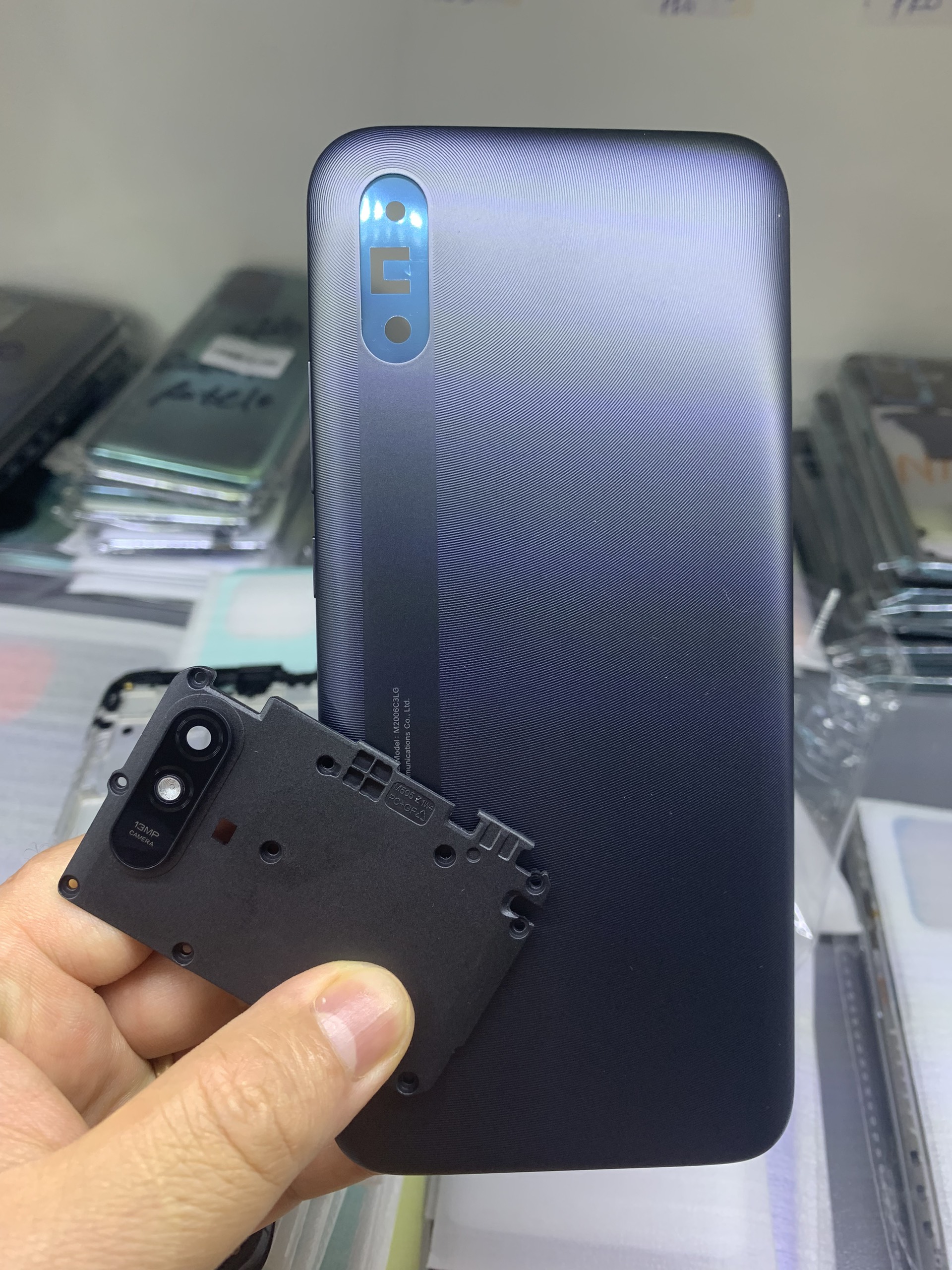 Khung xương, lưng vỏ, kính camera zin redmi 9A