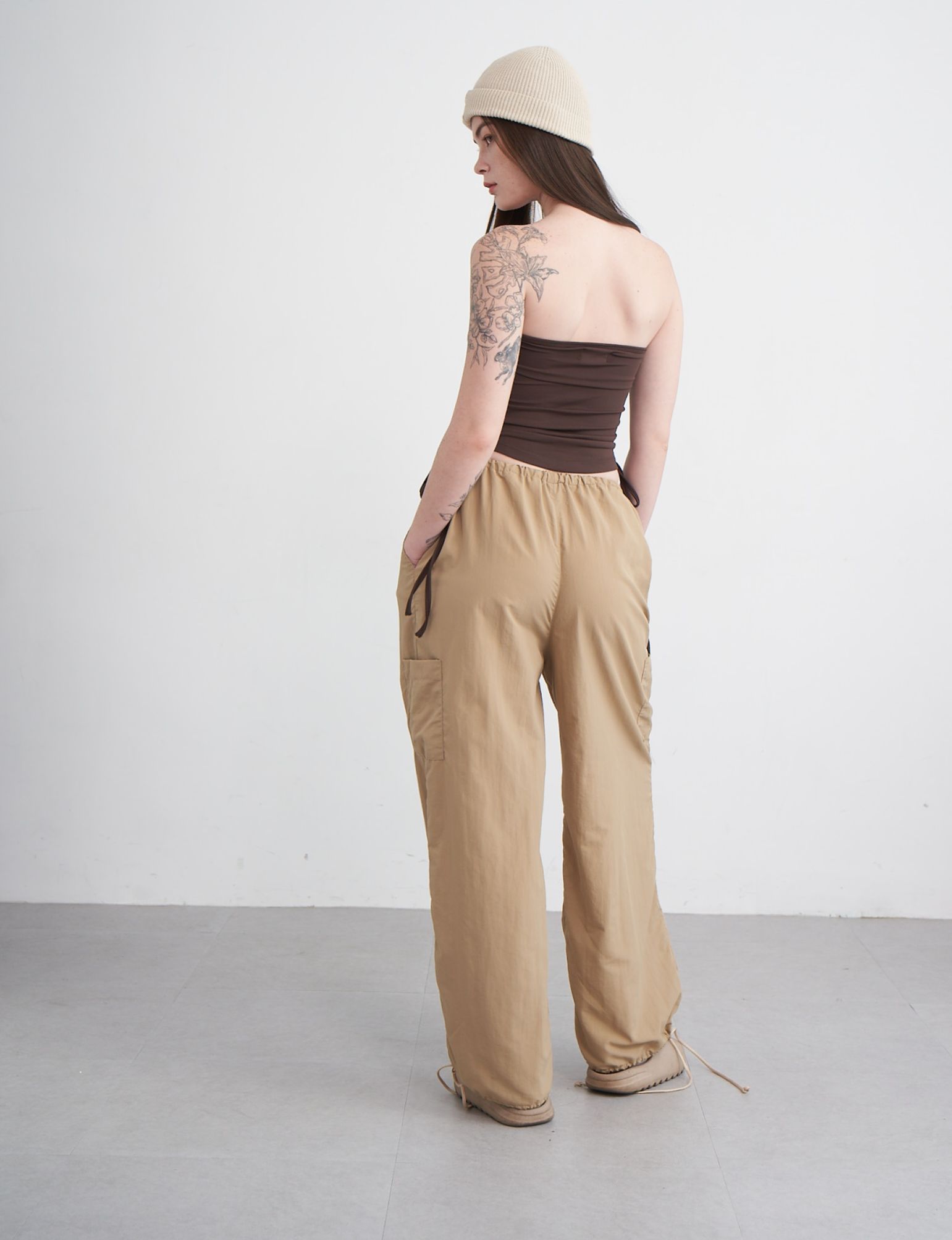 OLALASTUDIO Quần dù lưng thun cạp trễ basic Cargo Pants