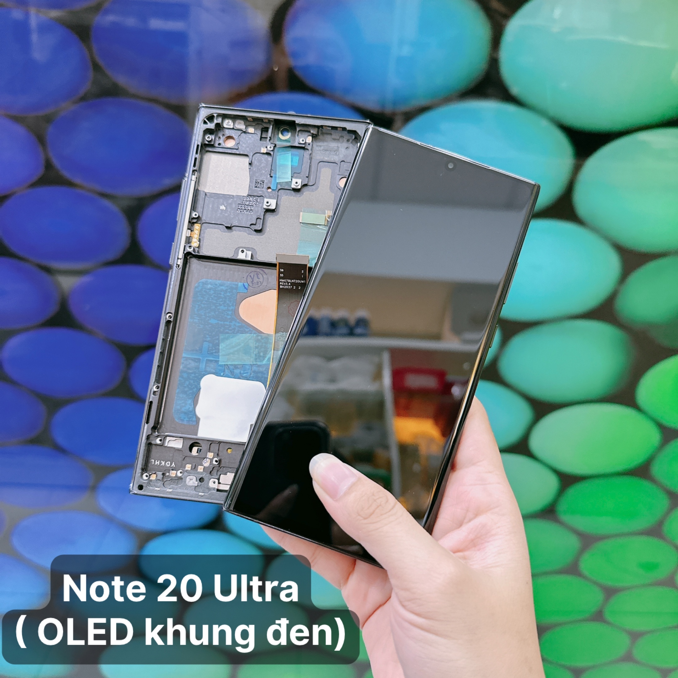 Samsung Note 20 Ultra (OLED) gold frame, black, white display