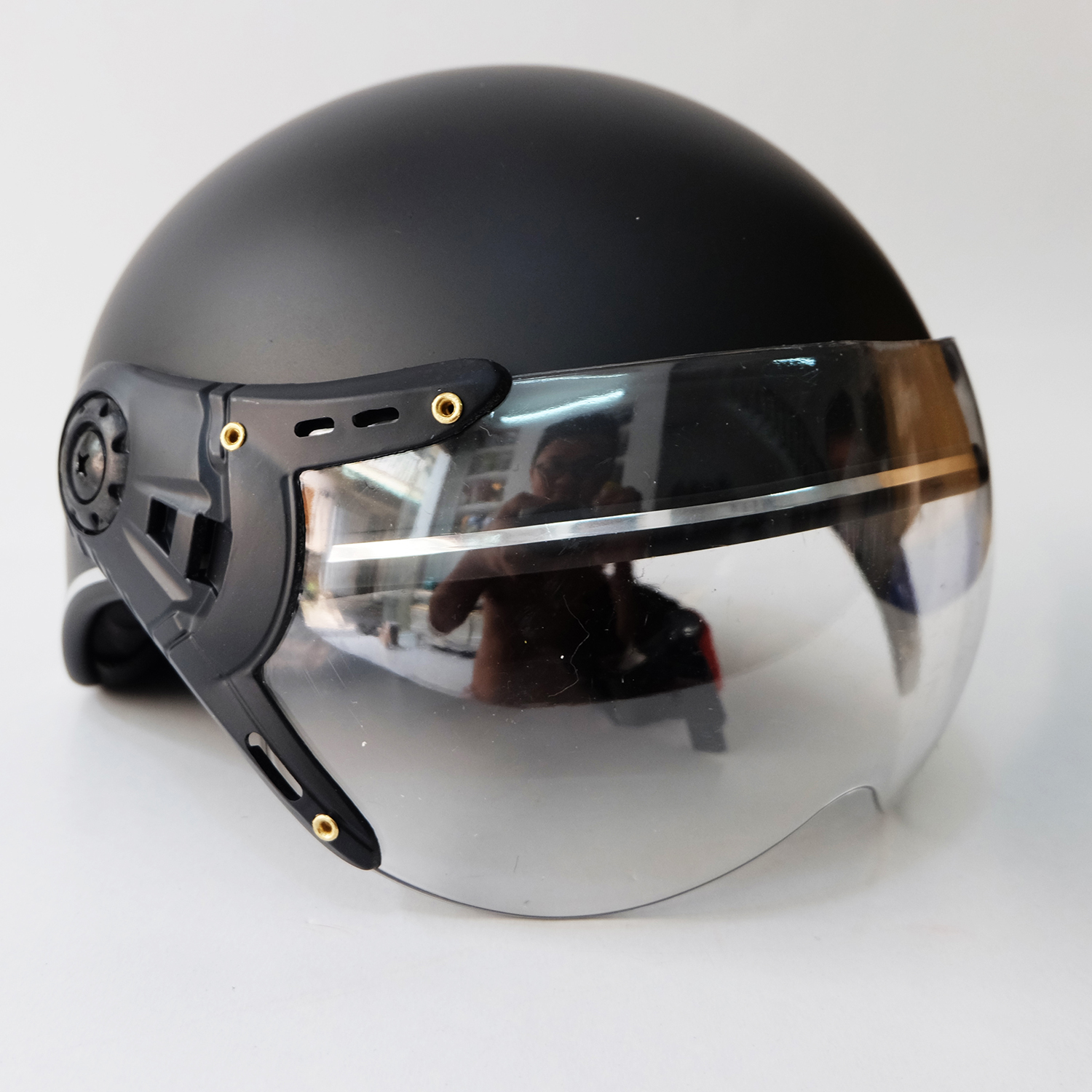 NÓN BẢO HIỂM NỮA ĐẦU(1/2) SƠN NHÁMVIỀN BẠCLIỀN KÍNH 16 MÀU-ĐẶT CHUẨN CR