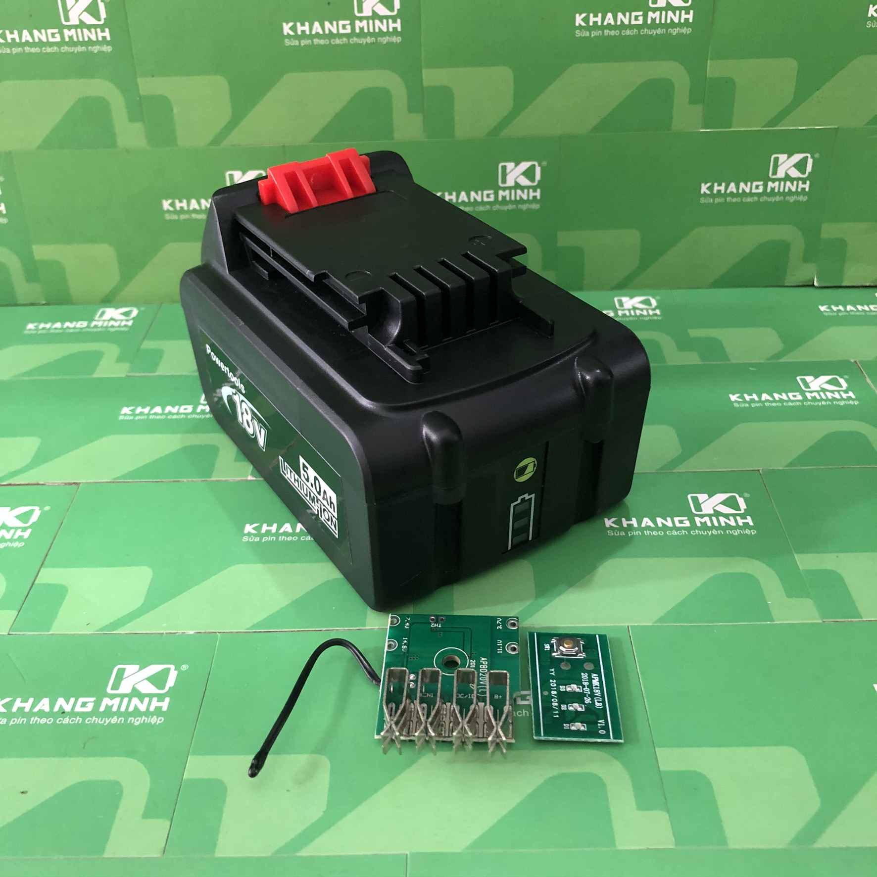 [HCM]Vỏ mạch pin Black - Decker 18V 5S 2P Led báo pin vỏ 2 hàng pin và mạch nhận sạc zin