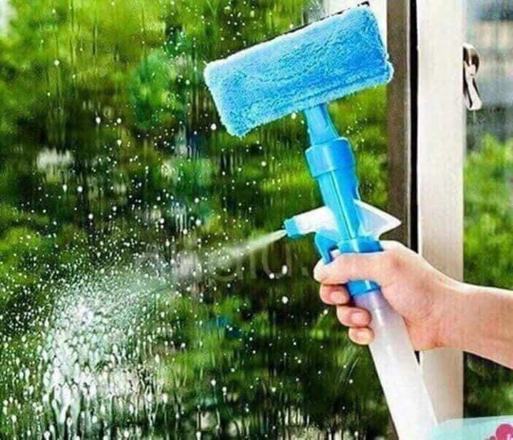 Cây Lau Kính Có Bình Xịt Kèm Khăn Lau Cán Dài