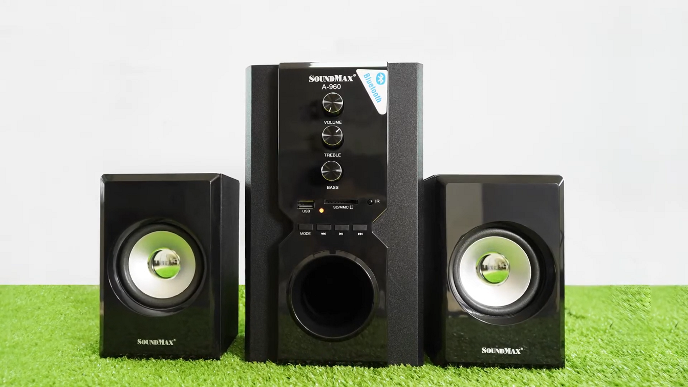 Loa Bluetooth SoundMax A960 trưng bày