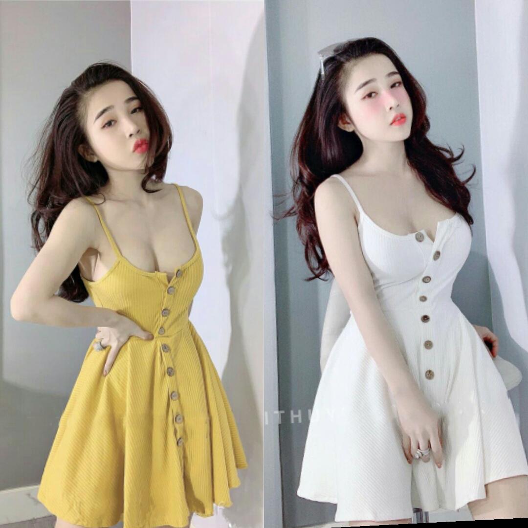 Đầm dáng xòe đính Nút