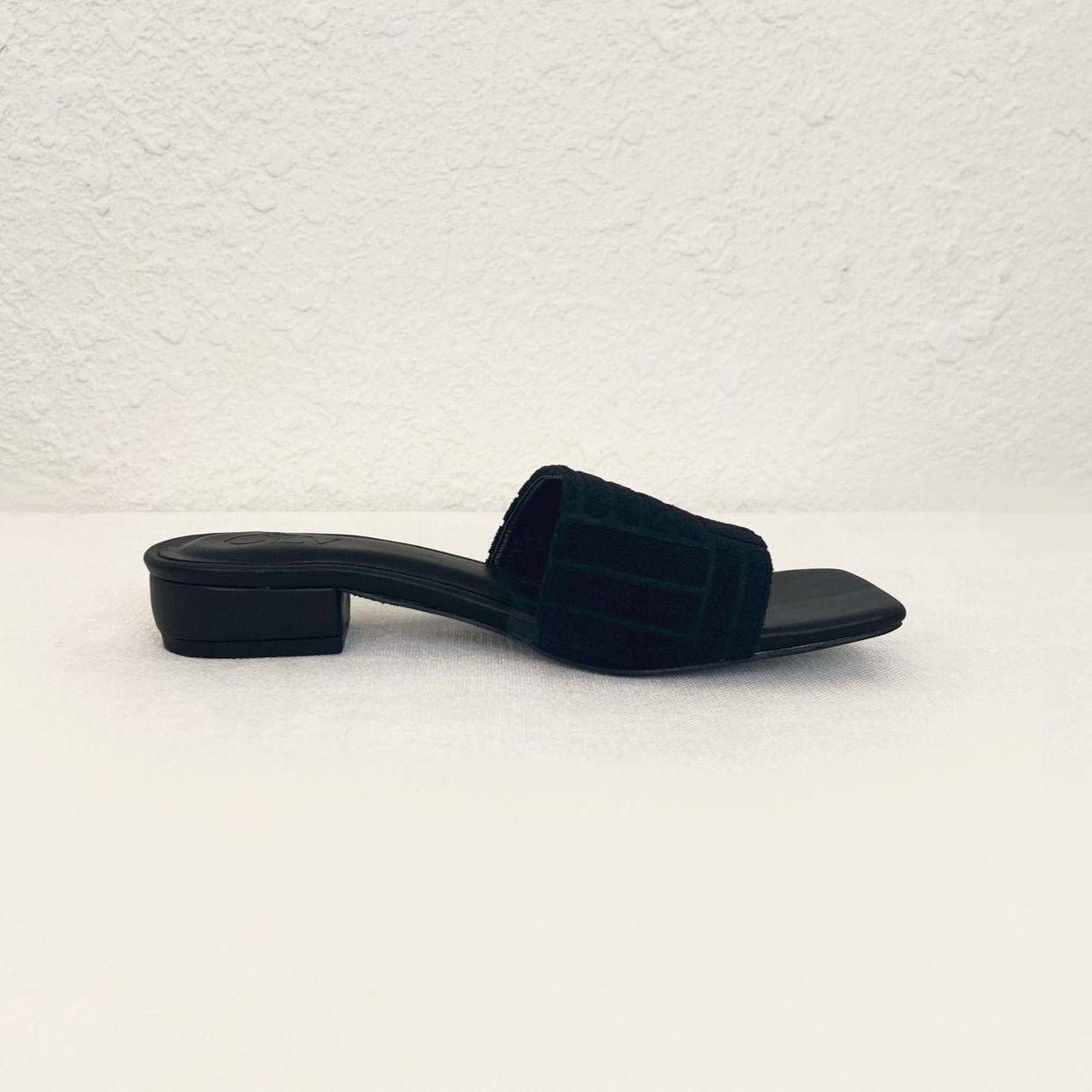 Voucher siêu sale 15% olv - dép cielo slippers in black