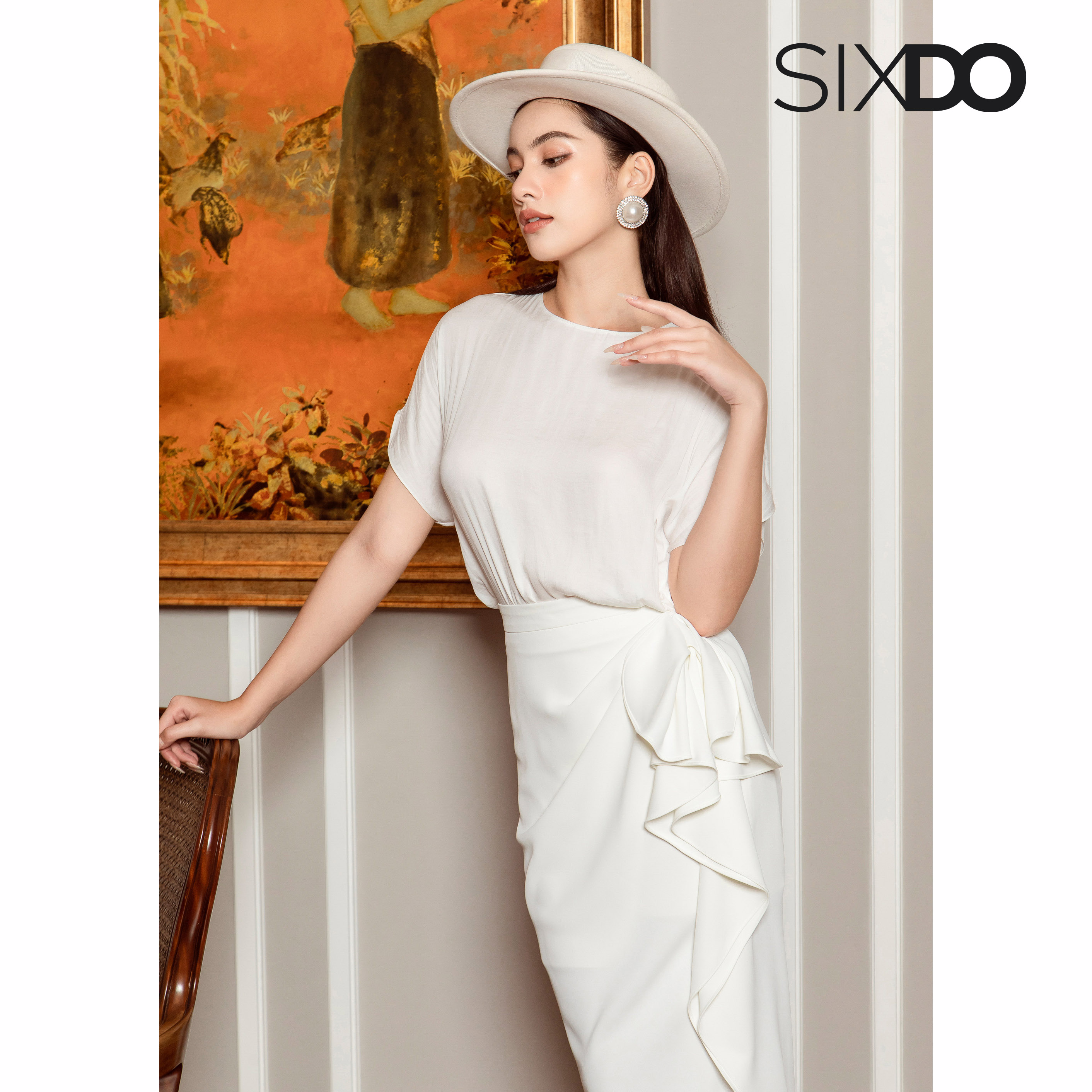 Áo lụa nữ cổ tròn Limited thời trang SIXDO (Silk Top In White Limited Collection)