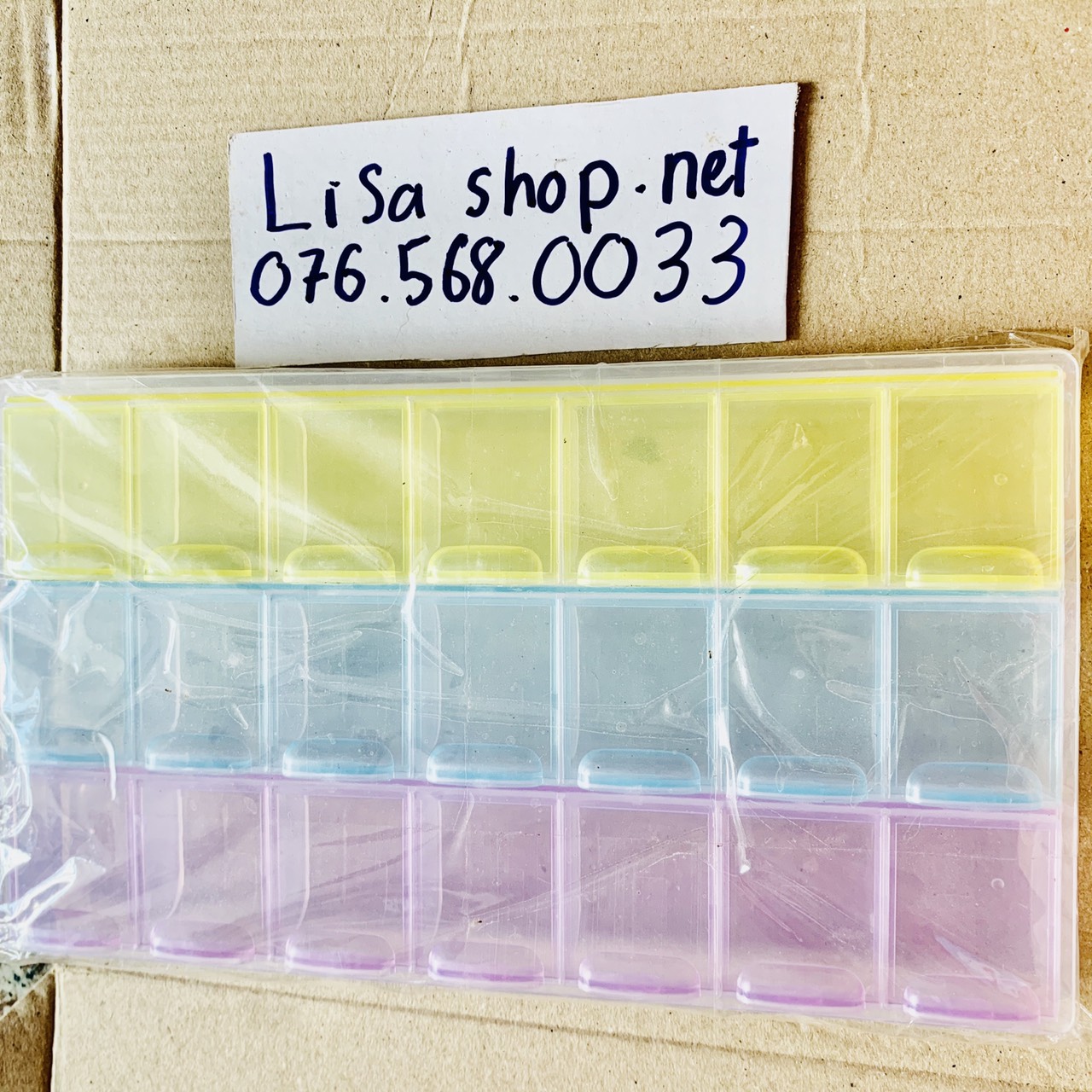 [HCM]Hộp đựng đá của tranh đính đá