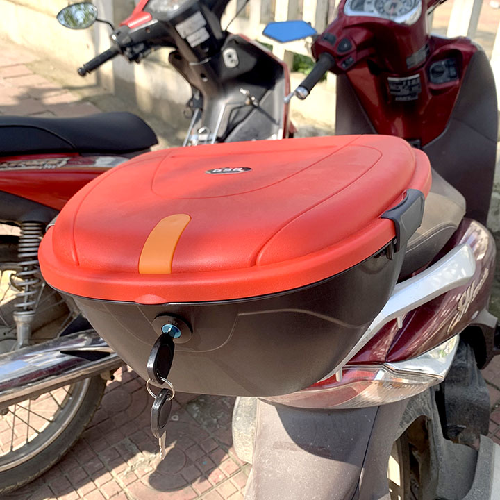Thùng đựng đồ gắn đuôi xe máy, xe điện, xe đạp điện GSB-02