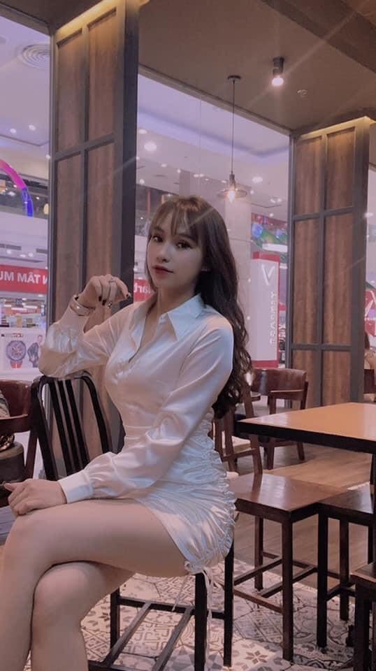Đầm body rút dây cổ sơ mi
