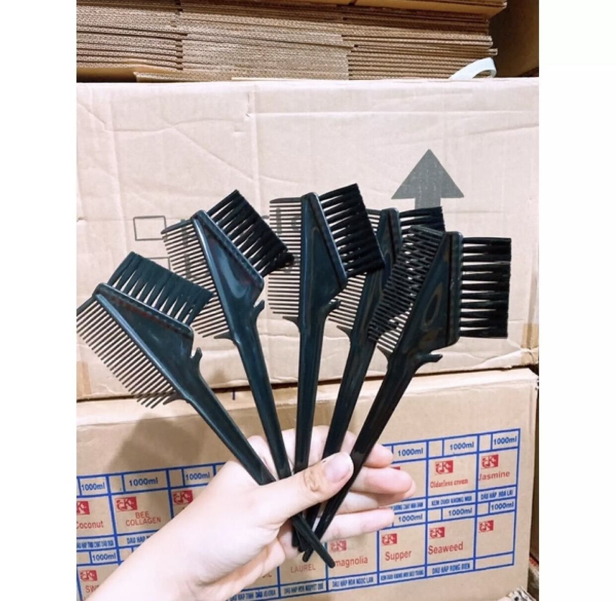 [LƯỢC RẺ ]Lược chải hoá chất 2 đầu giá rẻ