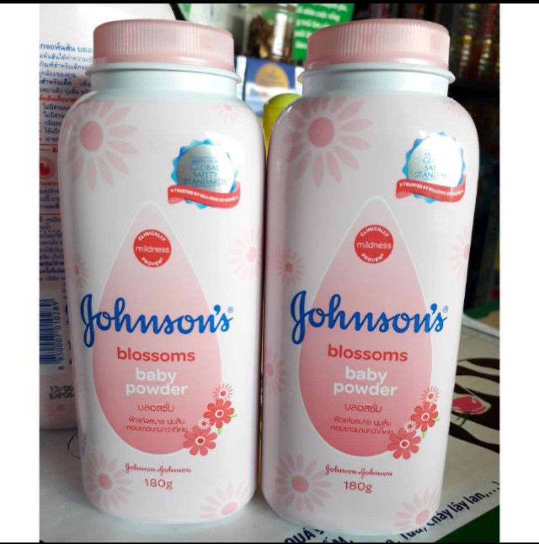 [HCM]Phấn rôm em bé BaBy Jonhson Thái Lan 180g