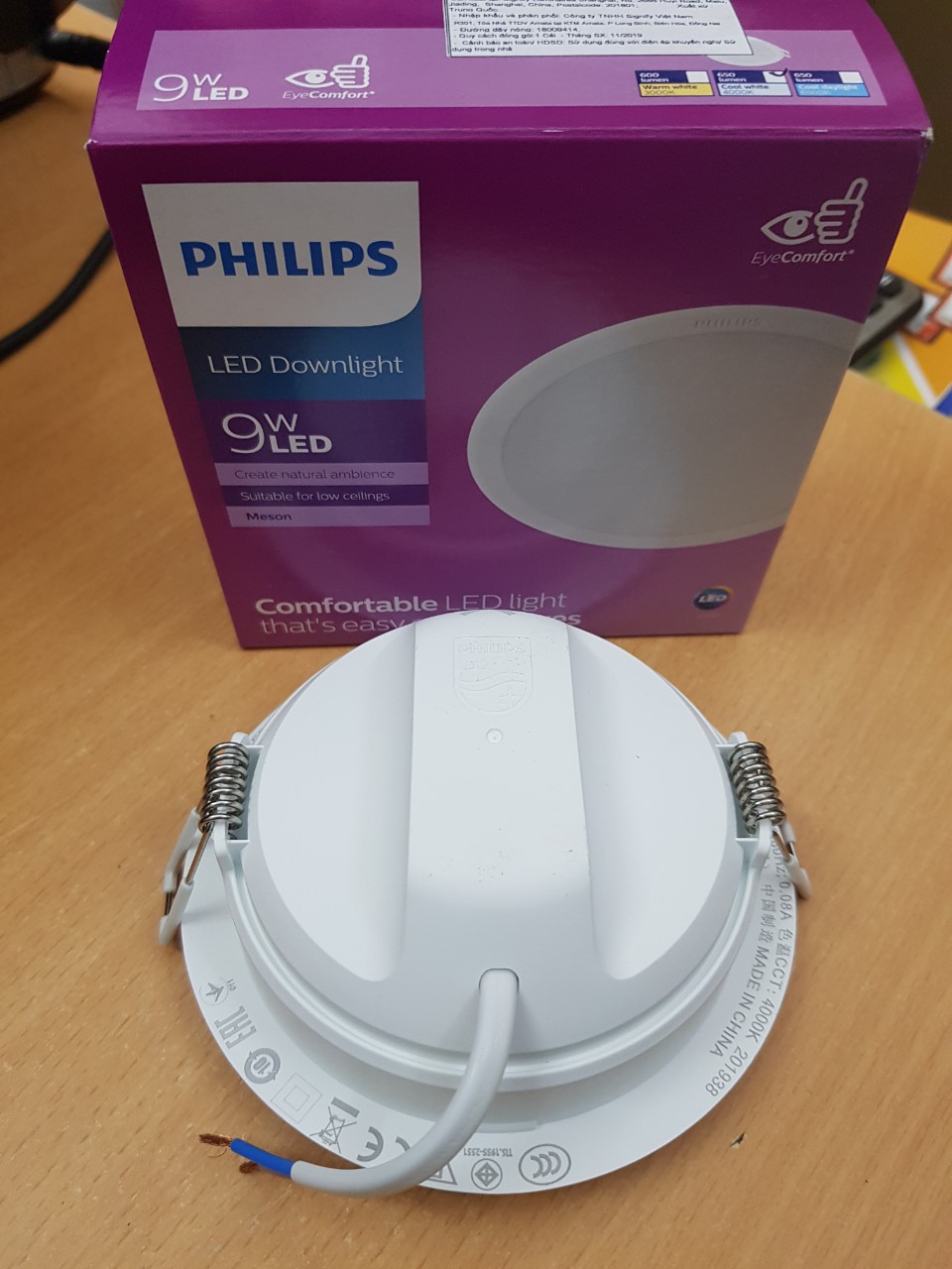 Đèn led âm trần 9w philips