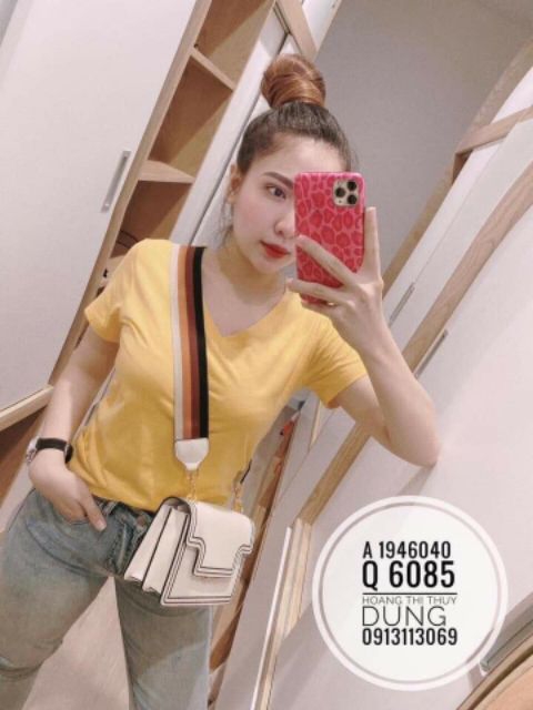 Áo phông nữ cổ tim
