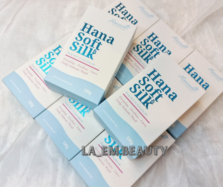 Dung Dịch Vệ Sinh Phụ Nữ Hana Soft Silk