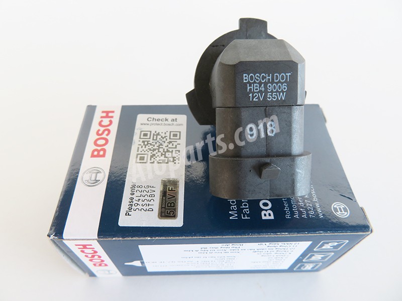 Bóng đèn Halogen Bosch HB4 9006 12V - 55W