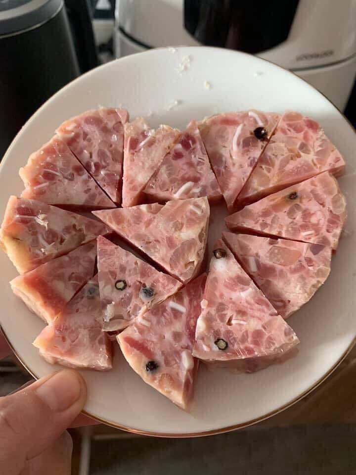 Home-Made Pork Belly (1kg) Without Skin