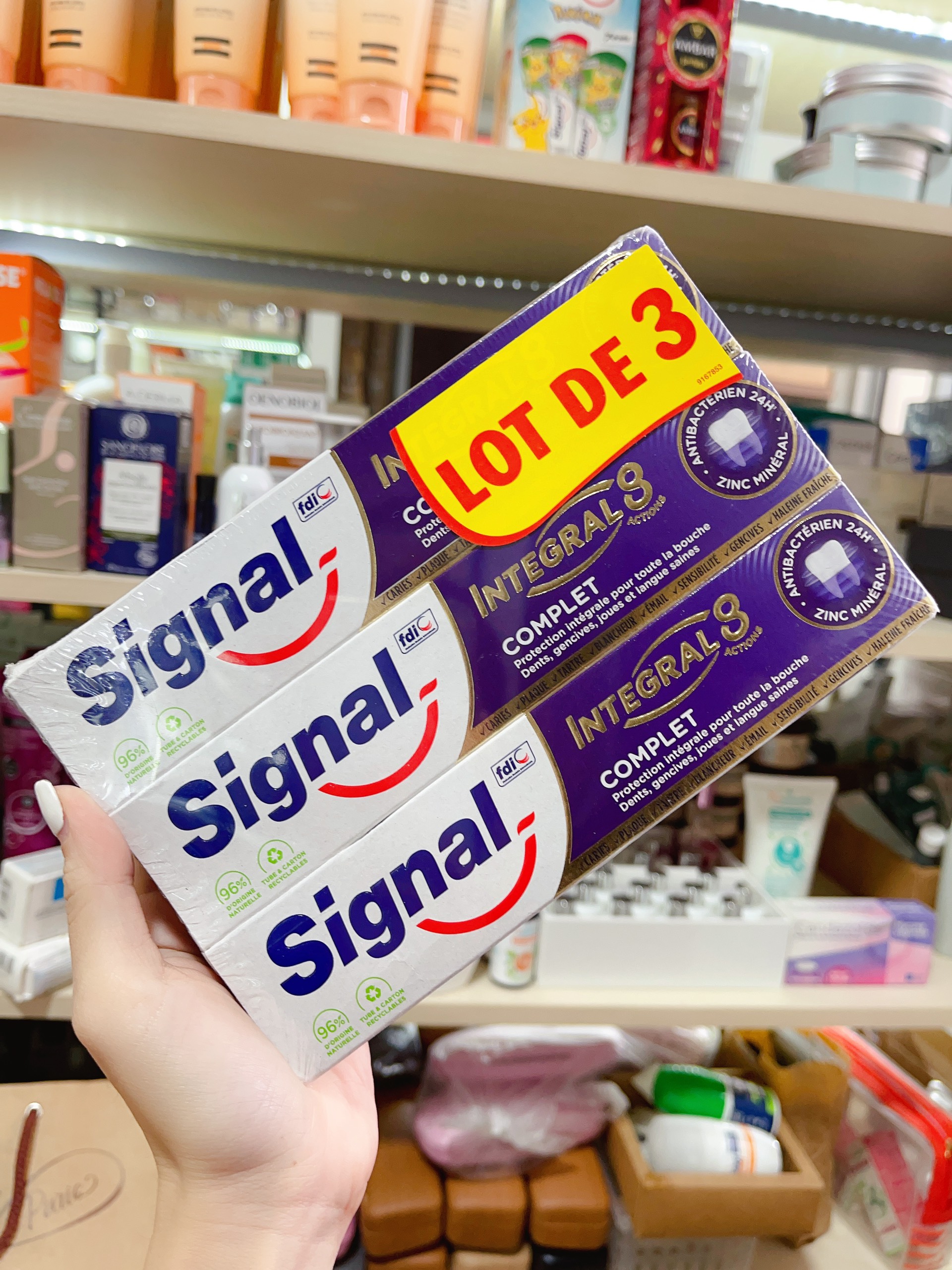 [Lot 3] Kem đánh răng SIGNAL - Pháp