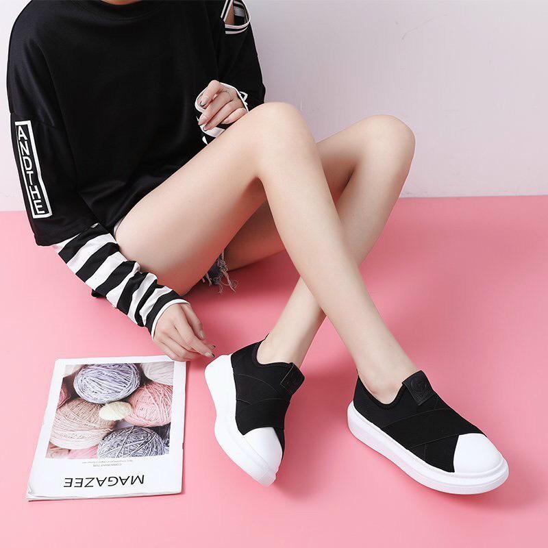 giày slipon nữ mũi trắng đế êm 3p