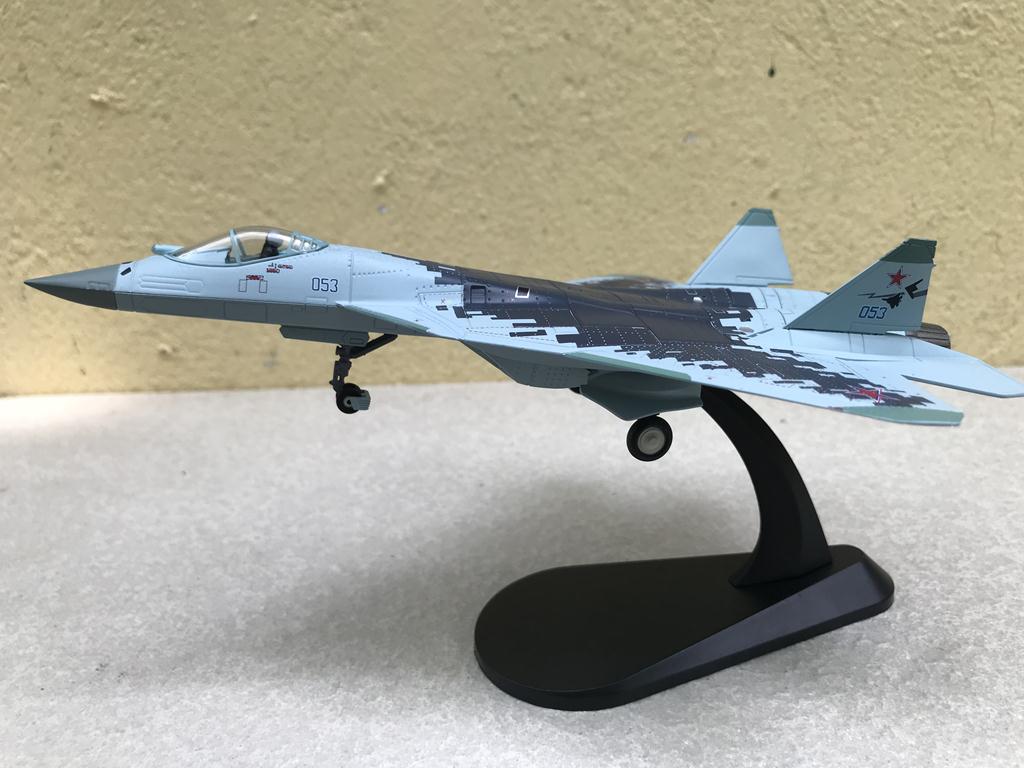 Mô hình Máy bay SU-57E  - 1:100