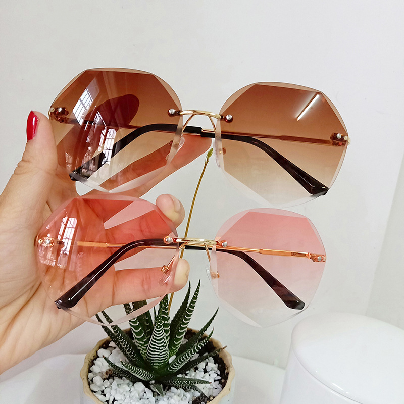 Kính Mát Nữ Hot Trend Đa Giác Thời Trang
