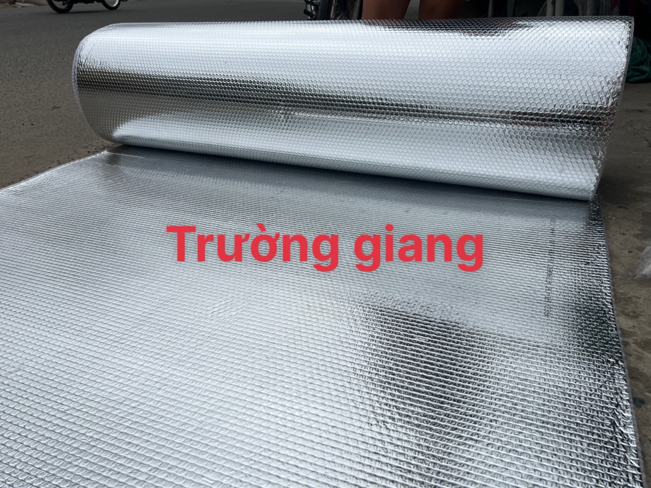( Khổ cao 1m x Dài 15m) Cuộn cách nhiệt 2 mặt màu bạc chống nóng