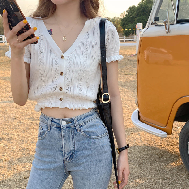 Áo Croptop Jennie siêu xinh