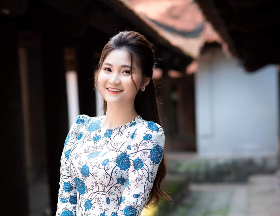 ÁO DÀI HOA TAY PHỒNG