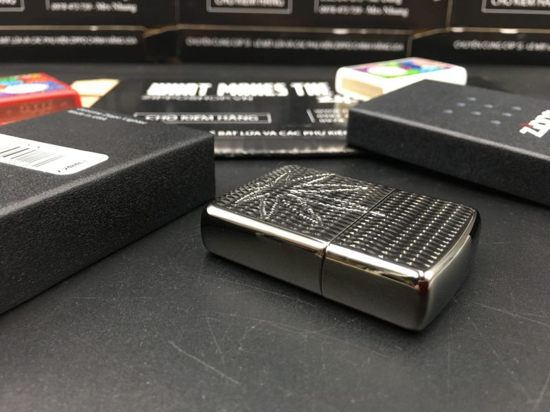 Zippo 29612 - Zippo Armor Engraved Weed Leaf Black Ice