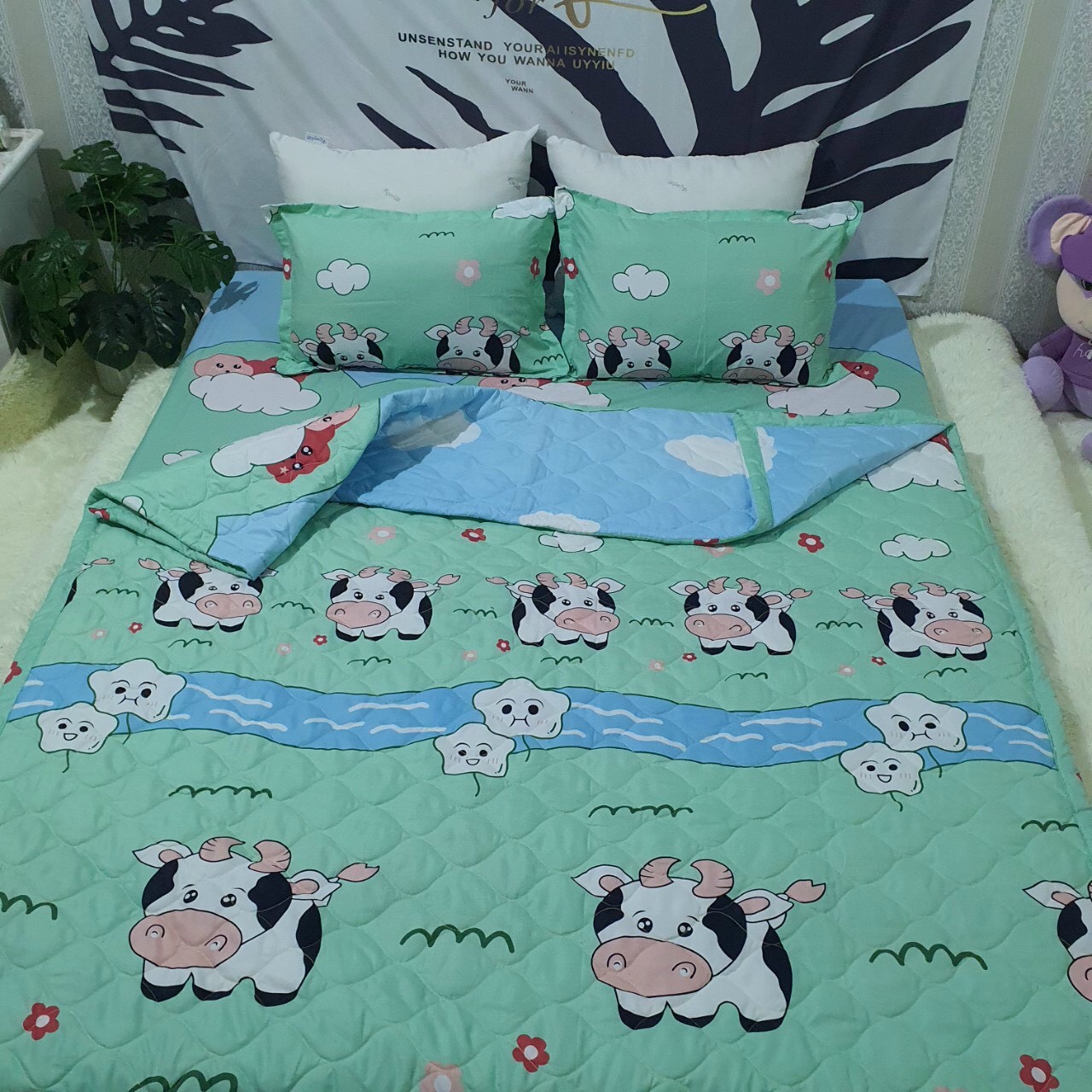 Bộ Chăn Ga Gối Cotton Poly Bò Sữa Xanh , Chất Liệu Bền Đẹp, Không Phai, Không Xù, Mẫu Mã Kích Cỡ Đa Dạng