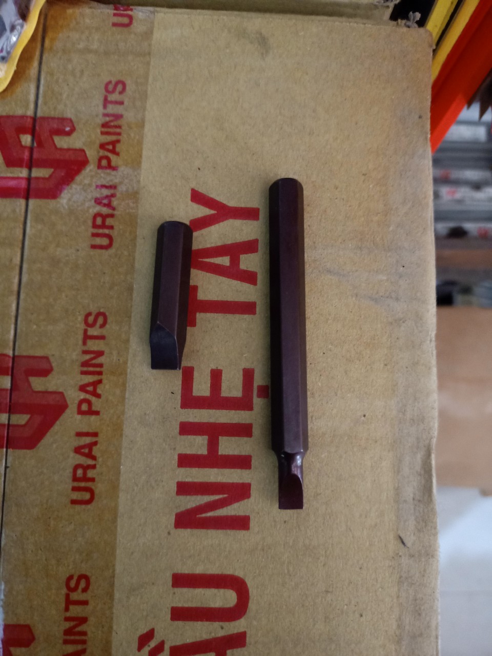 Mũi vít đóng dẹp nâu 6l - 8l