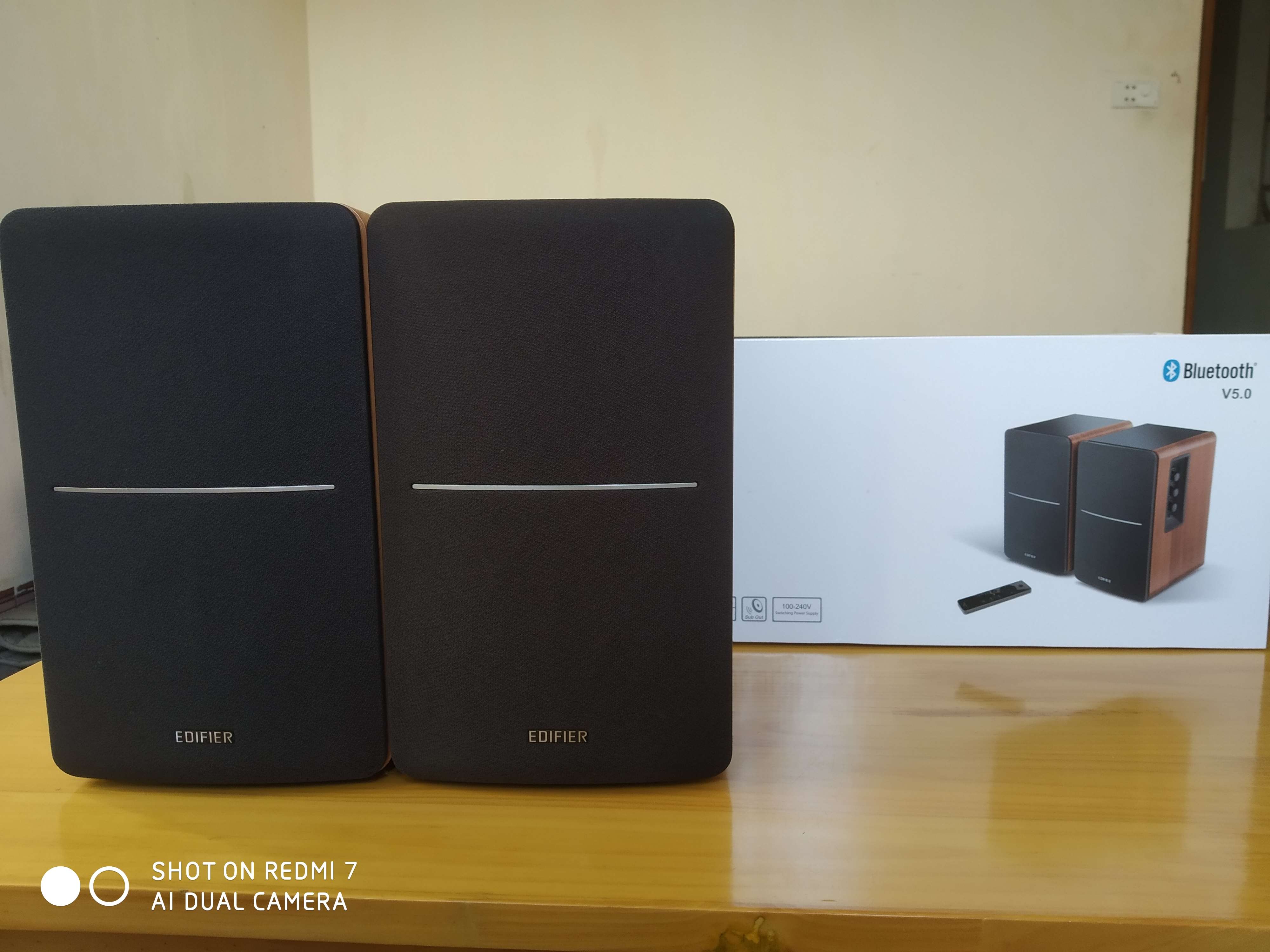 Loa Edifier R1280DBs (model 2020, Bluetooth 5.0, Subout)