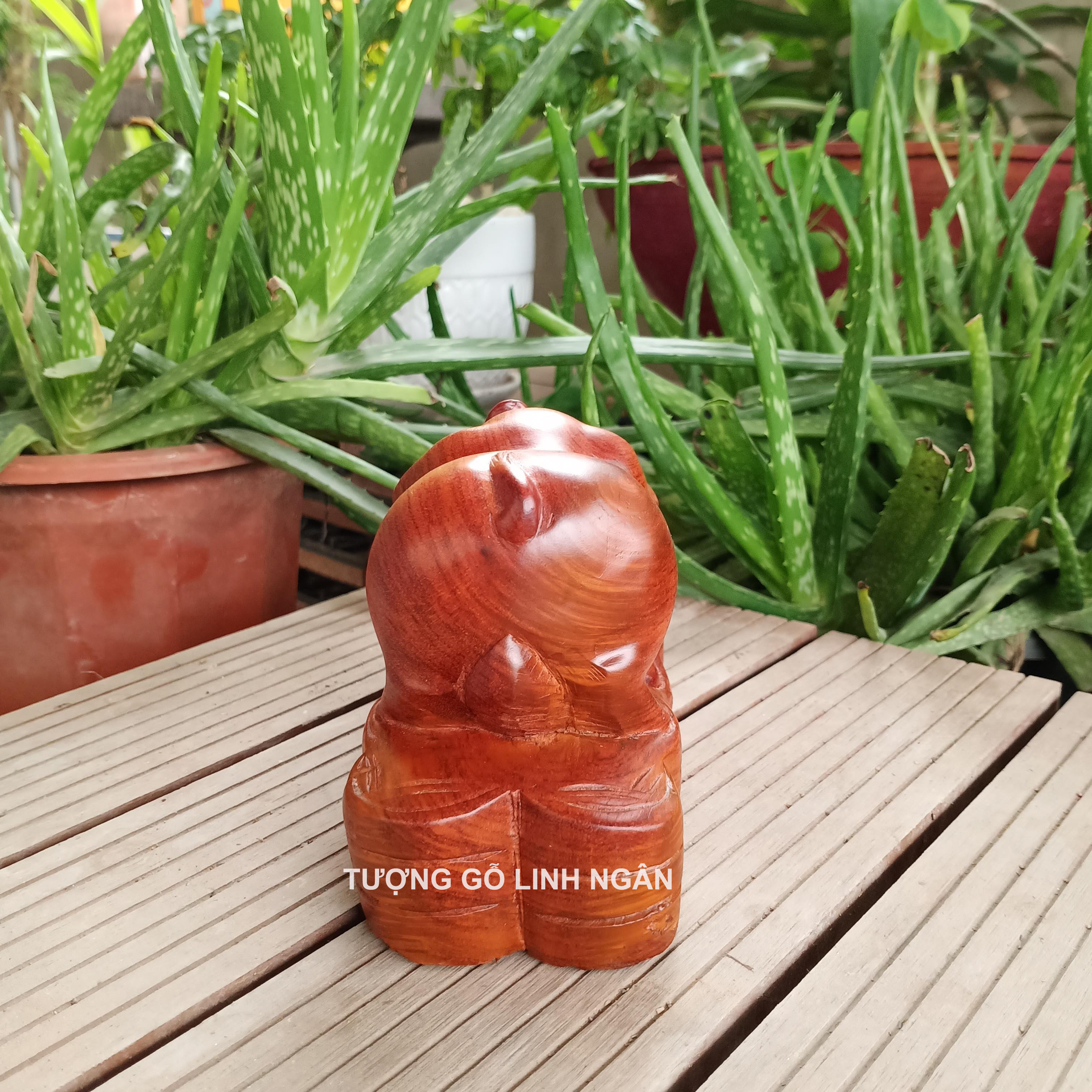 Tượng lợn gỗ hương (Cao 8 cm, rộng 15, sâu 6 cm)