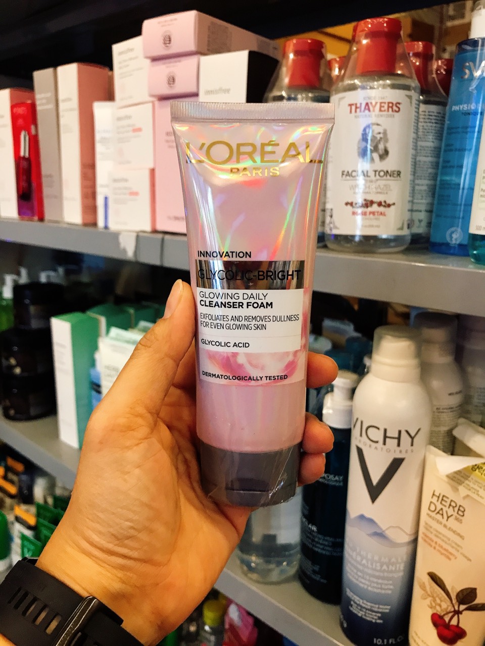 Sữa rửa mặt làm sạch và trắng mịn da L'Oréal White Perfect 100ml