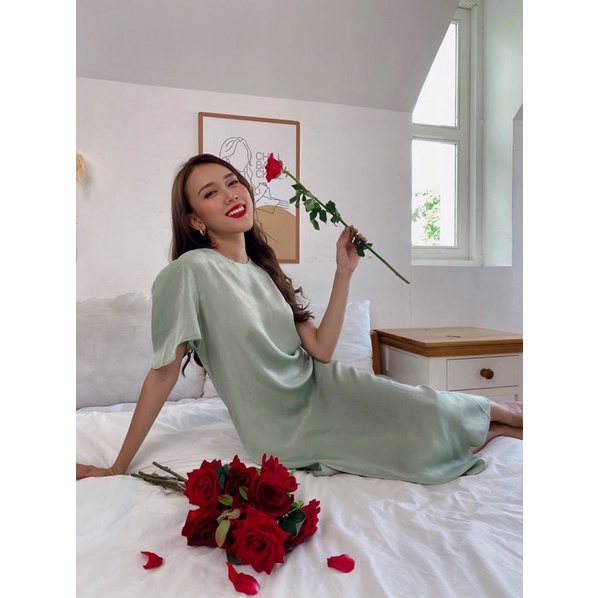 SISTERSISTER - Đầm suông lụa Karen