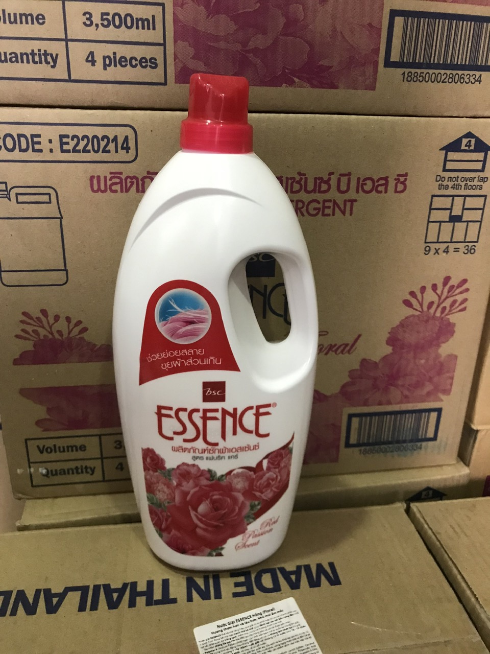 [HCM]Nước giặt Essence 1.9lít Thailand