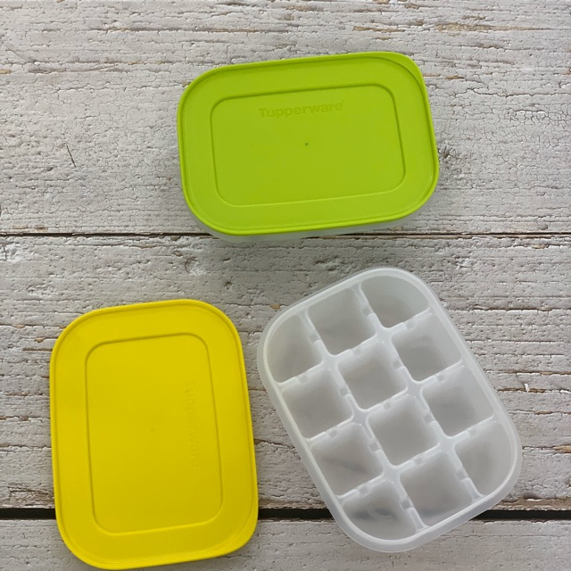 Khay đá Ice Tray Tupperware (Màu ngẫu nhiên)