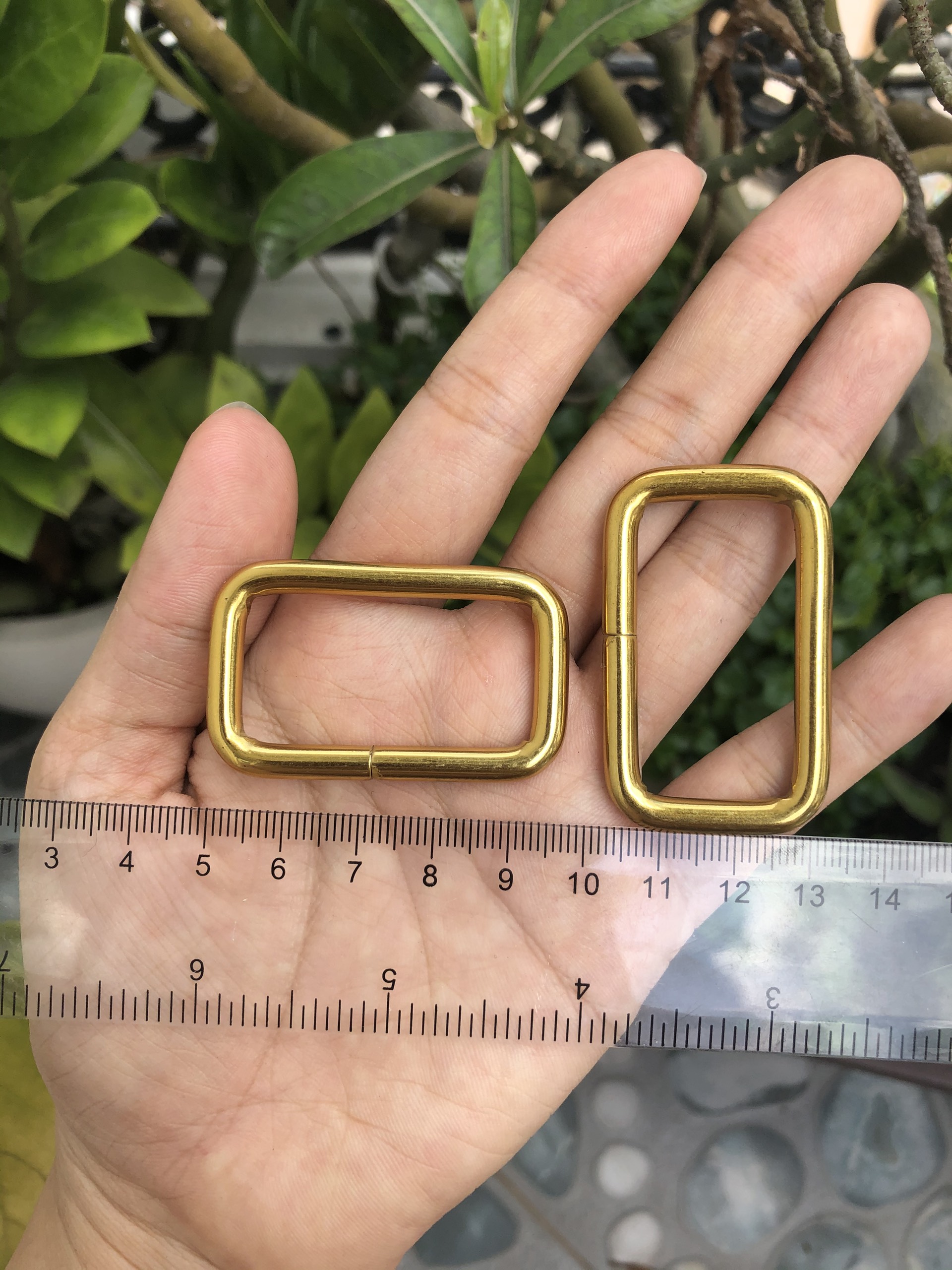 Khoen chữ nhật vàng cổ 3.8cm
