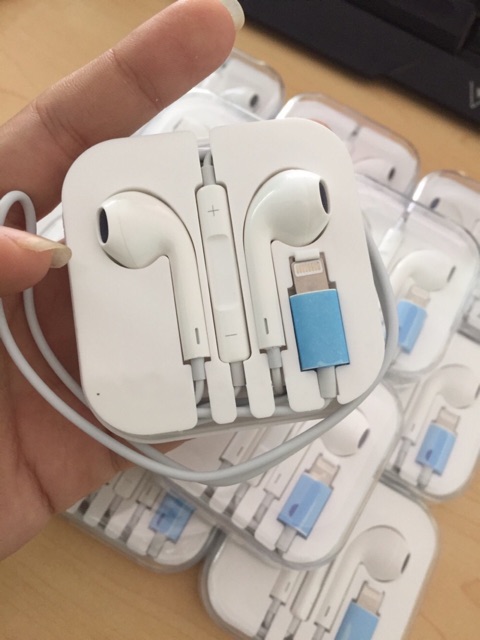 Tai nghe cổng lightning cho Iphone 6/6plus/7/7plus/8/8plus bản linh kiện